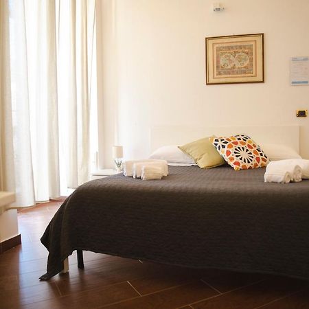 Bed and Breakfast Palazzo De Brado Trani Exterior foto
